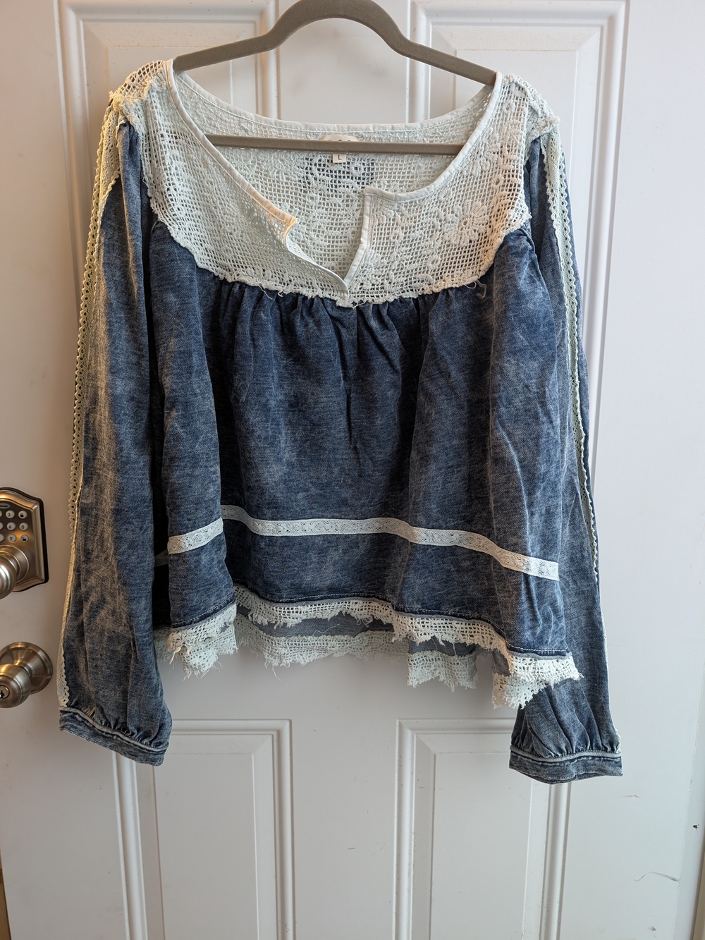 196 POL Blue Floral Lace-Trim Peasant Tunic - Picture 4 of 5